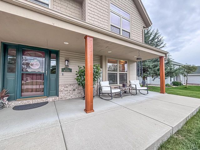 N73W15494 Paseo LANE, Menomonee Falls, WI 53051