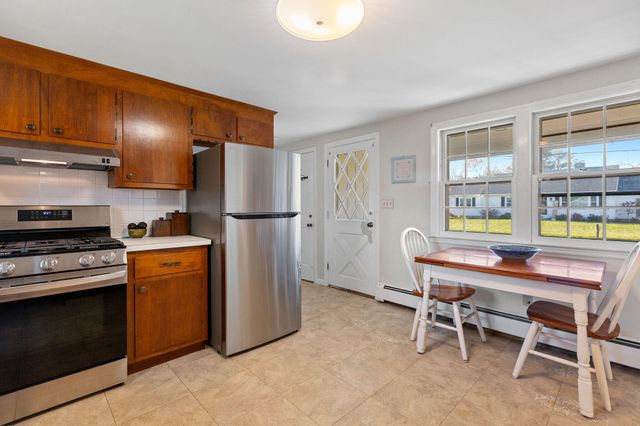18 Captain Stanley Road, South Yarmouth, MA 02664