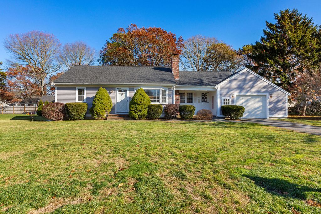 18 Captain Stanley Road, South Yarmouth, MA 02664