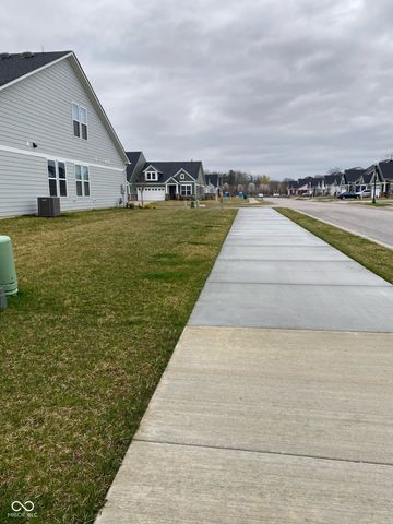 9101 S Stone Trace Boulevard S, Avon, IN 46123