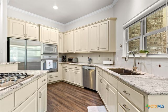 2809 Creek Side Drive, Temple, TX 76502