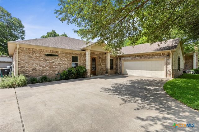 2809 Creek Side Drive, Temple, TX 76502