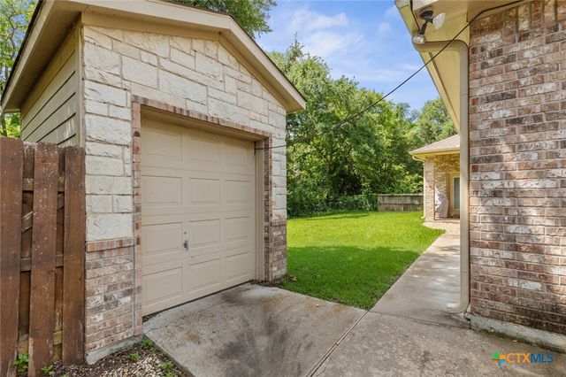 2809 Creek Side Drive, Temple, TX 76502
