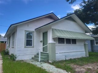 1042 8TH AVENUE S, St Petersburg, FL 33705