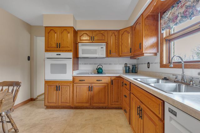 452 Center Grange ROAD, Center Twp, PA 15061