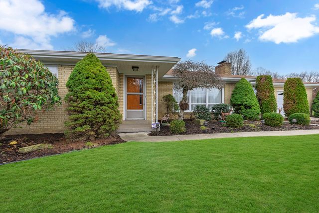 452 Center Grange ROAD, Center Twp, PA 15061