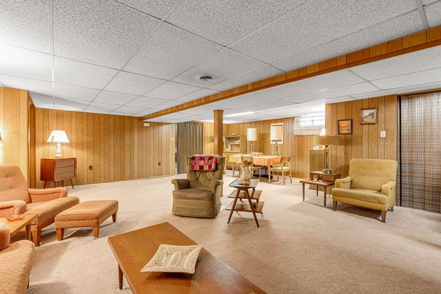 452 Center Grange ROAD, Center Twp, PA 15061