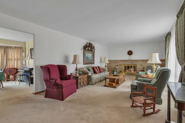 452 Center Grange ROAD, Center Twp, PA 15061