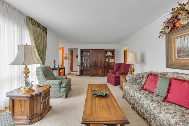 452 Center Grange ROAD, Center Twp, PA 15061