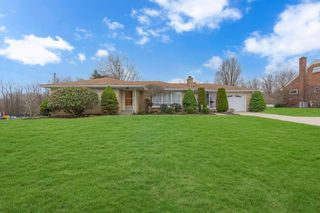452 Center Grange ROAD, Center Twp, PA 15061