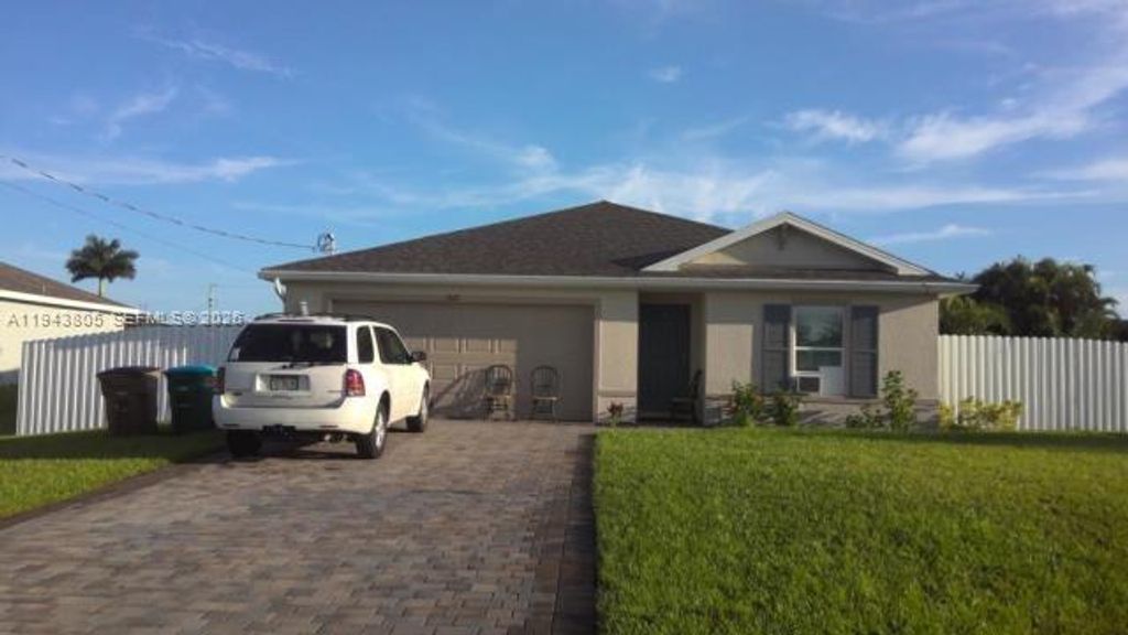 2017 NE 39th Terrace, Cape Coral, FL 33909
