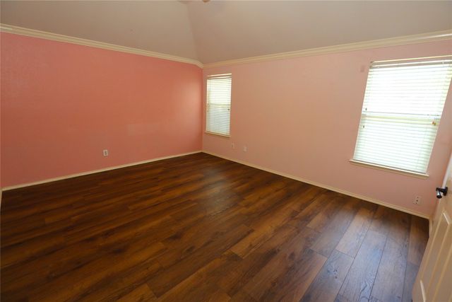 10433 E Lake Terrace, Fort Worth, TX 76053