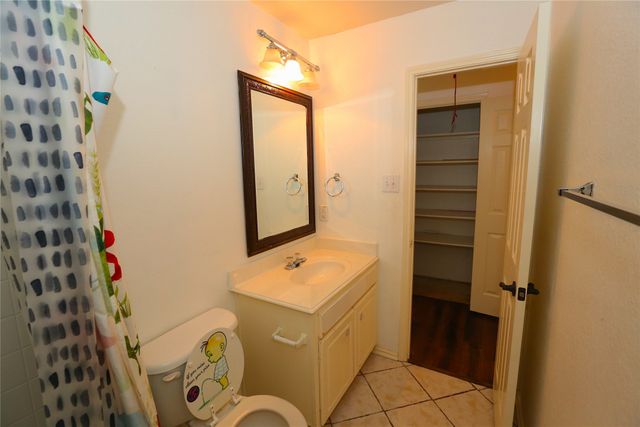 10433 E Lake Terrace, Fort Worth, TX 76053