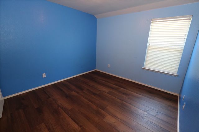 10433 E Lake Terrace, Fort Worth, TX 76053
