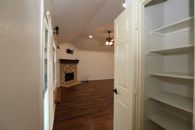 10433 E Lake Terrace, Fort Worth, TX 76053