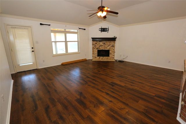 10433 E Lake Terrace, Fort Worth, TX 76053