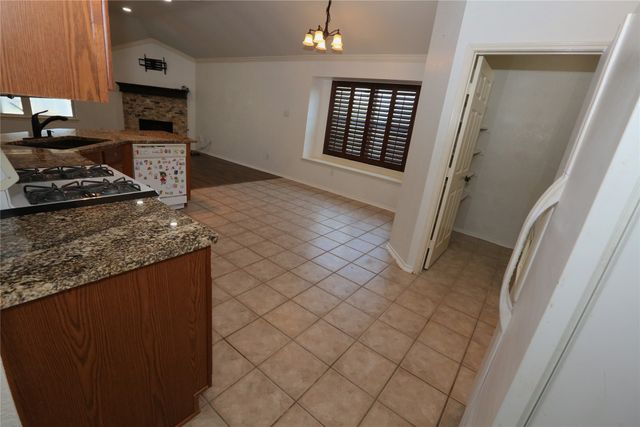 10433 E Lake Terrace, Fort Worth, TX 76053
