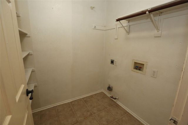 10433 E Lake Terrace, Fort Worth, TX 76053