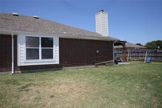 10433 E Lake Terrace, Fort Worth, TX 76053