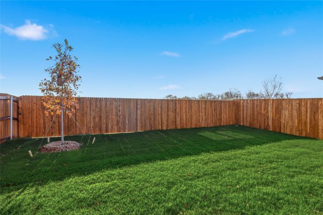 609 Clover Creek Drive 609, Princeton, TX 75071