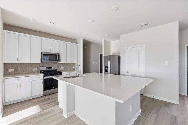 609 Clover Creek Drive 609, Princeton, TX 75071