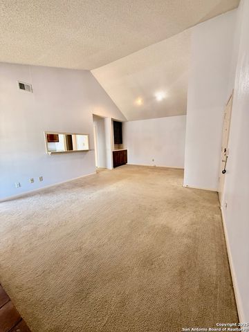 2255 Thousand Oaks Dr Apt 808, San Antonio, TX 78232