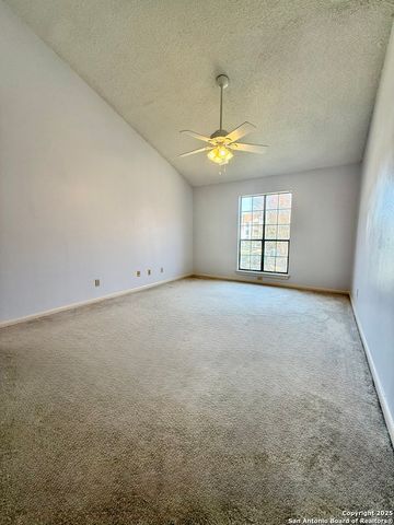 2255 Thousand Oaks Dr Apt 808, San Antonio, TX 78232
