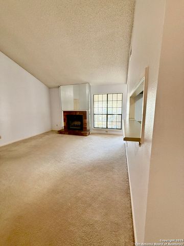 2255 Thousand Oaks Dr Apt 808, San Antonio, TX 78232
