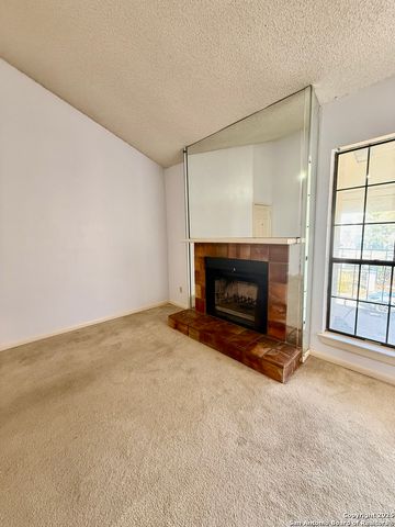 2255 Thousand Oaks Dr Apt 808, San Antonio, TX 78232