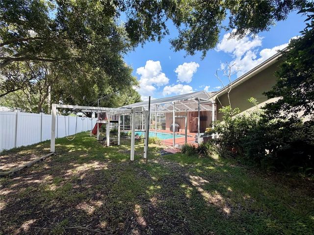 405 VALLEY COURT, Winter Haven, FL 33884