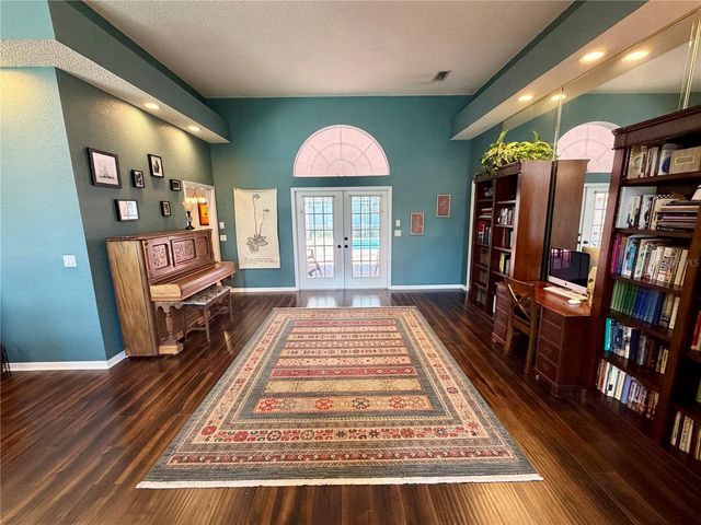 405 VALLEY COURT, Winter Haven, FL 33884