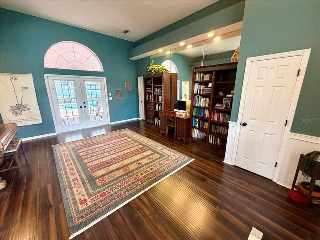 405 VALLEY COURT, Winter Haven, FL 33884