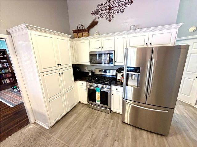 405 VALLEY COURT, Winter Haven, FL 33884