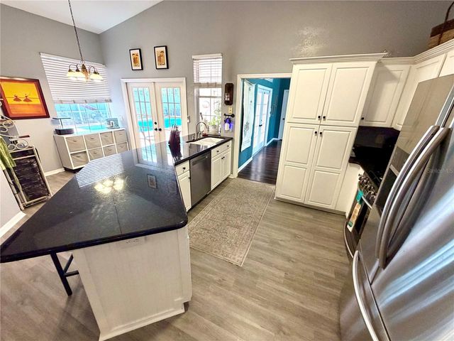 405 VALLEY COURT, Winter Haven, FL 33884