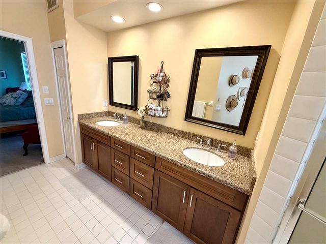 405 VALLEY COURT, Winter Haven, FL 33884