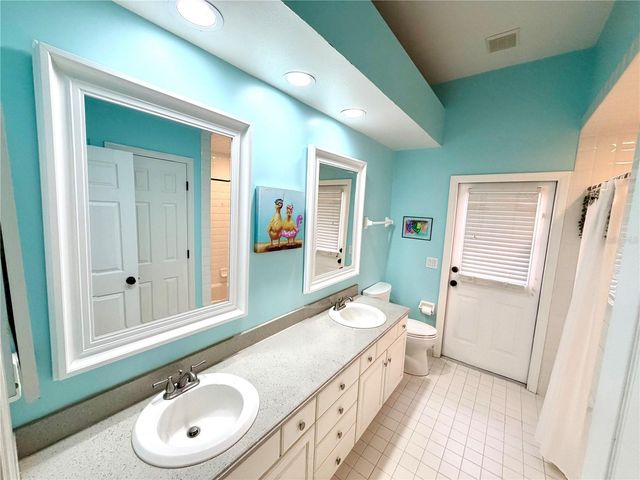 405 VALLEY COURT, Winter Haven, FL 33884