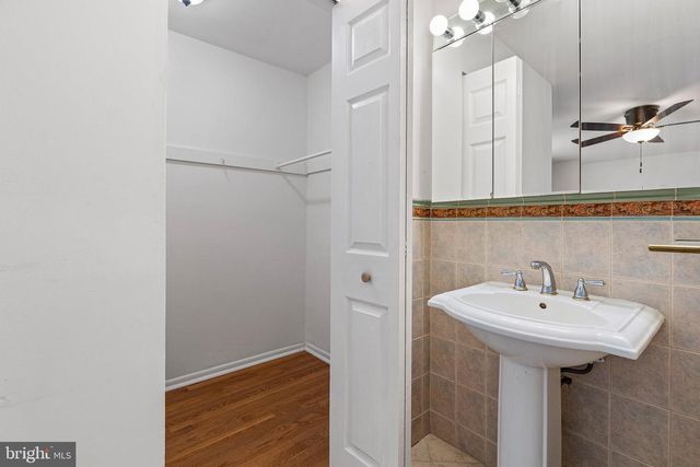 323 E EDGEWATER WAY, Newark, DE 19702