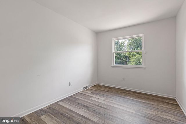 323 E EDGEWATER WAY, Newark, DE 19702