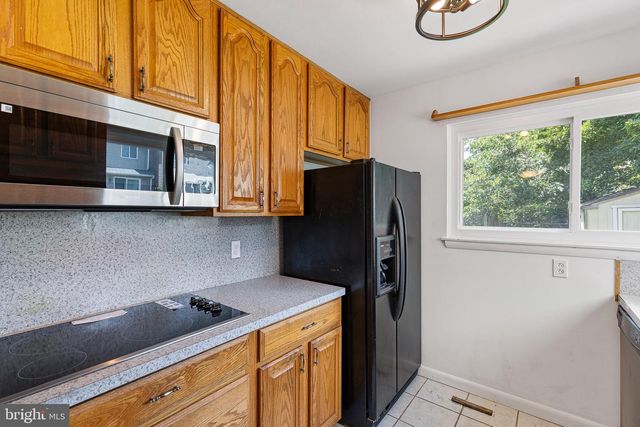 323 E EDGEWATER WAY, Newark, DE 19702