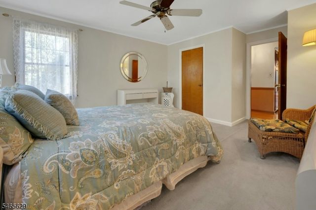 179 Oaks Road, Long Hill Twp., NJ 07946