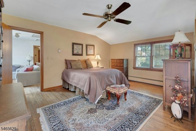 179 Oaks Road, Long Hill Twp., NJ 07946