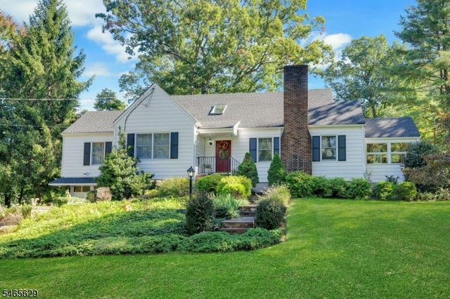 179 Oaks Road, Long Hill Twp., NJ 07946