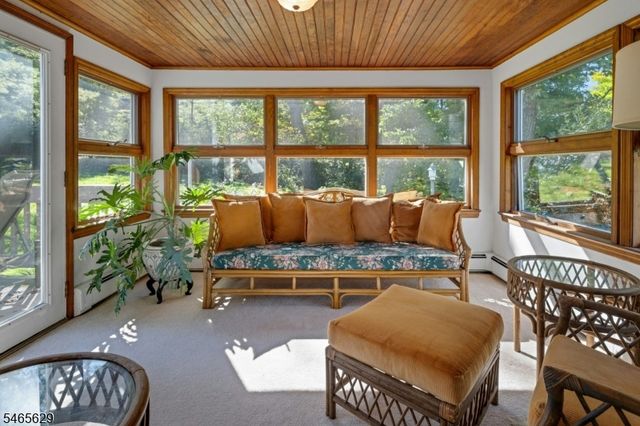 179 Oaks Road, Long Hill Twp., NJ 07946