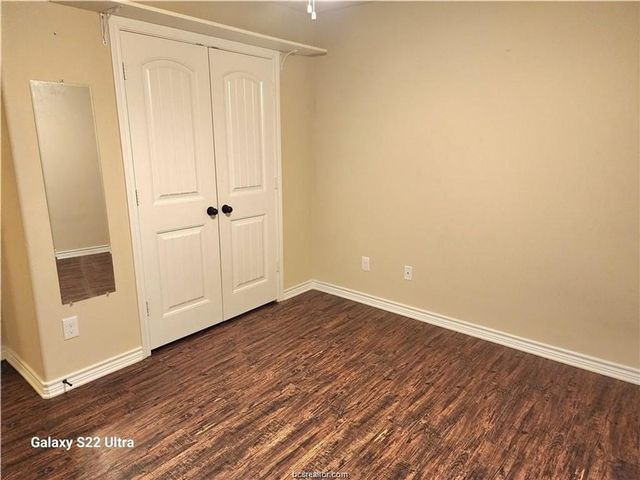 912 Dove Run, College Station, TX 77845