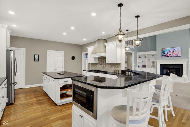 3964 Chadwick Drive, Carmel, IN 46033