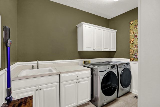 3964 Chadwick Drive, Carmel, IN 46033