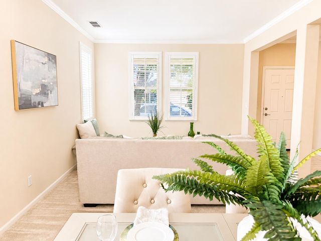 5300 Kungsting Way, Elk Grove, CA 95757
