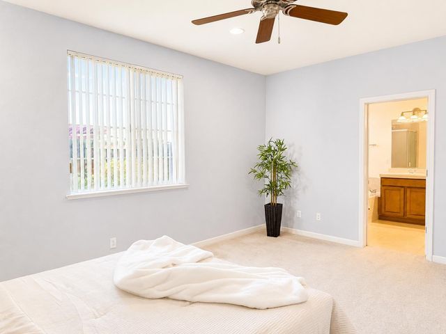 5300 Kungsting Way, Elk Grove, CA 95757
