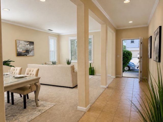 5300 Kungsting Way, Elk Grove, CA 95757