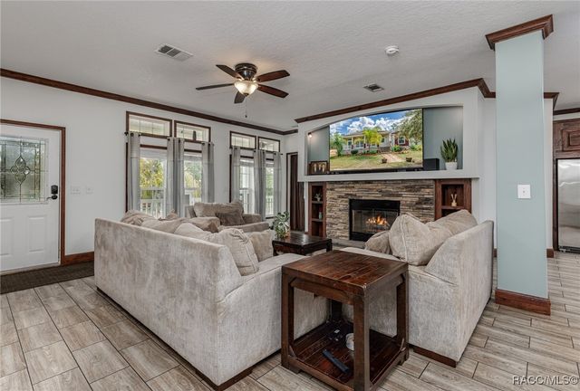 7453 S Maxwell Point, Homosassa, FL 34446